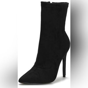 Women’s Black Ankle boot. Never Worn